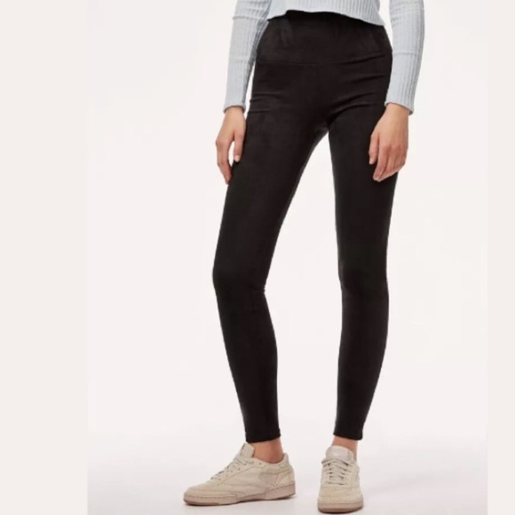 Aritzia Pants - Aritzia Wilfred Free Daria faux suede leggings